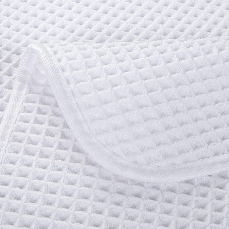 Polyte 430 GSM Microfiber Lint Free Washcloth Face Towel, 13 x 13 in, 4 Pack (Waffle Weave) - Image 4